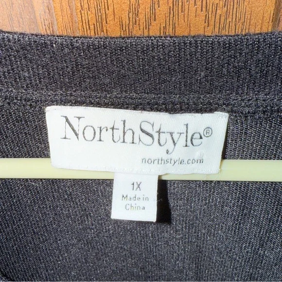 NorthStyle Black and Gold V-Neck Dress - Picture 4 of 5